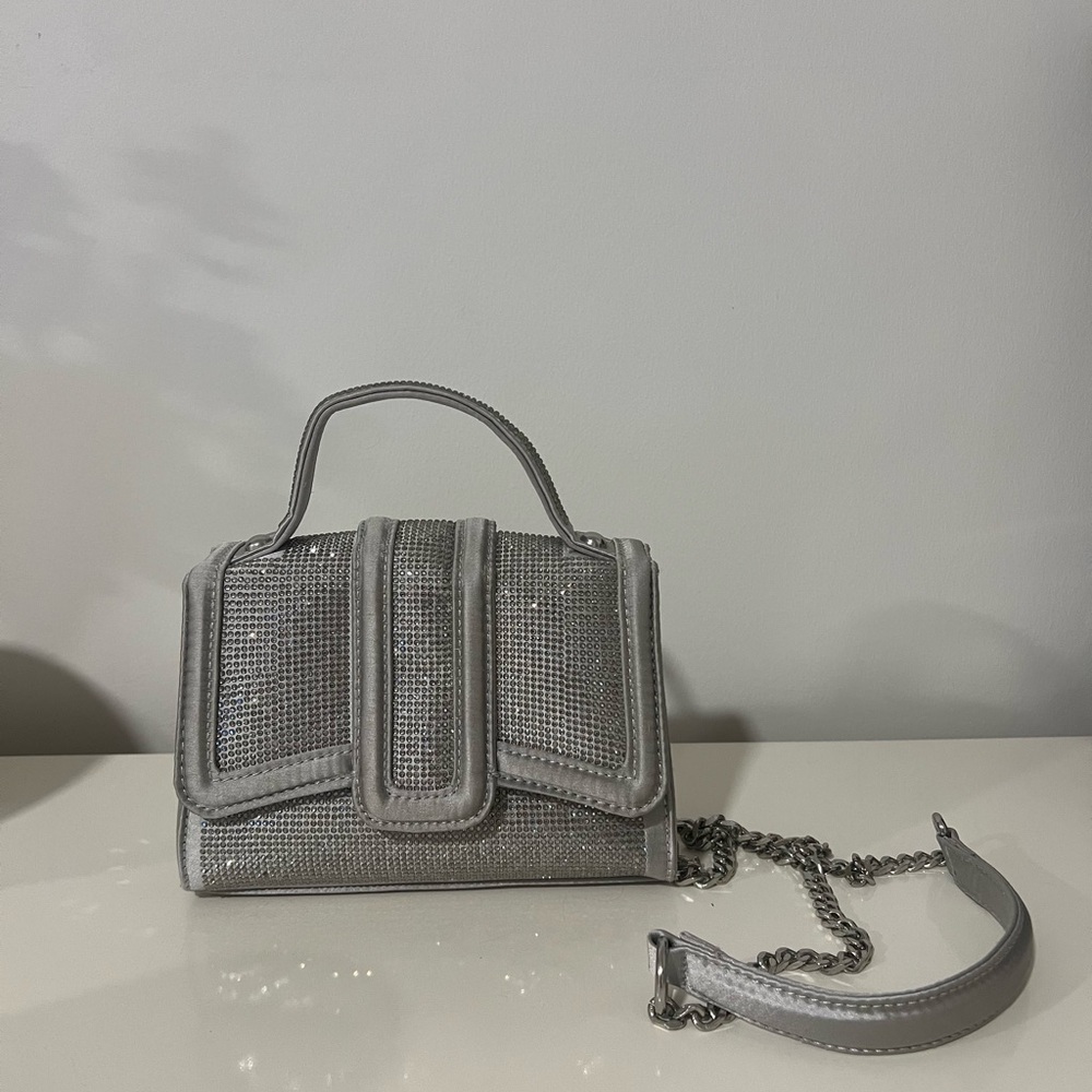 Elegant Silver Handbag